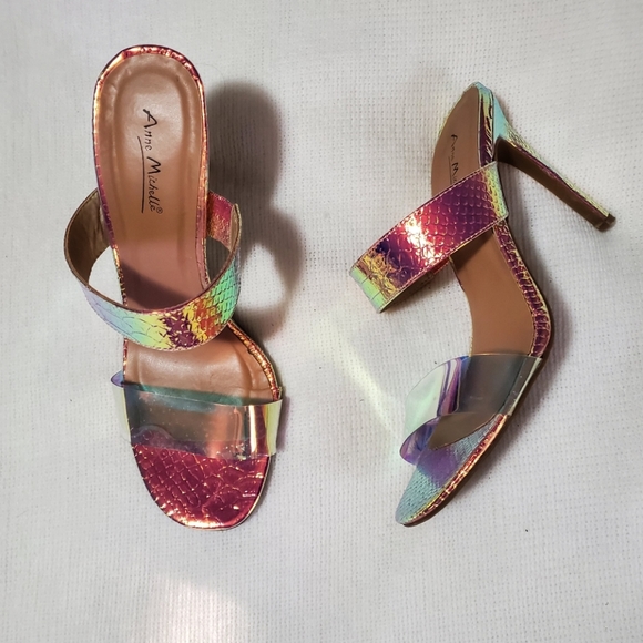 Anne Michelle Shoes - Iridescent heels